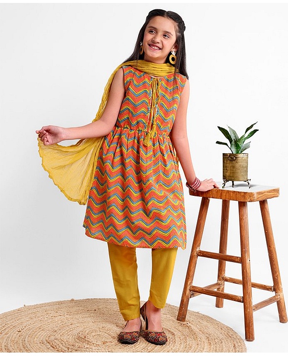 Pine Kids Sleeveless Printed Kurti Churidar Set With Dupatta - Yellow & Red