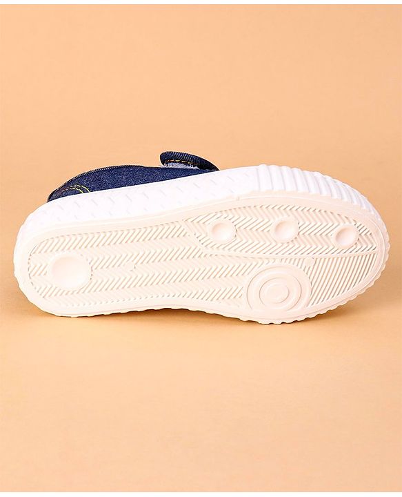 Cute Walk by Babyhug Casual Shoes - Navy