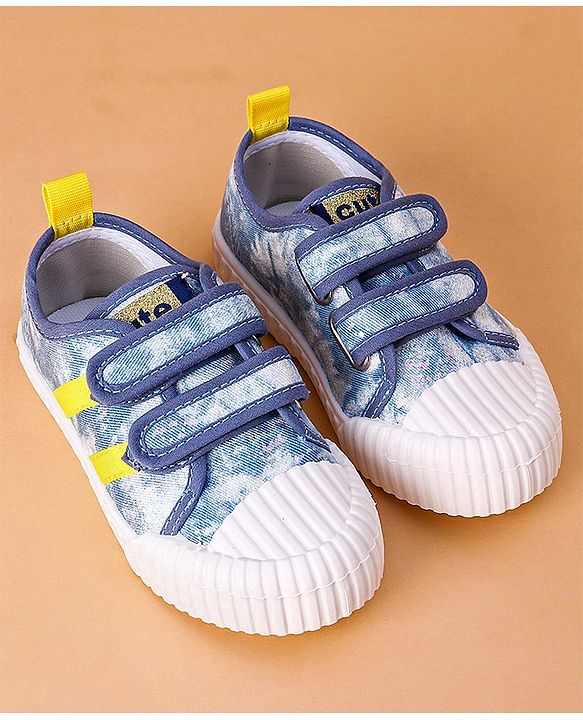 Cute Walk by Babyhug Casual Shoes - Blue