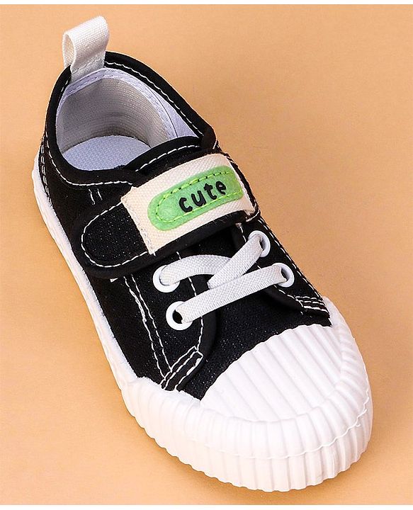 Cute Walk by Babyhug Casual Shoes with Patch - Black