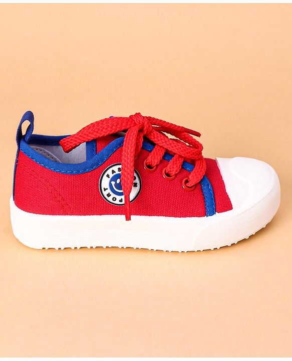 Cute Walk by Babyhug Lace Up Casual Shoes Smiley Applique - Red