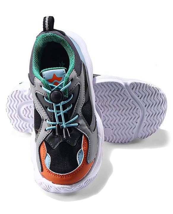 Cute Walk by Babyhug Sports Shoes - Green