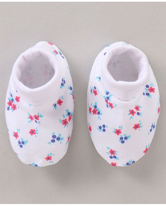 Babyhug Cotton Cap Mitten & Booties Set Floral Print White - Diameter 11.5 cm