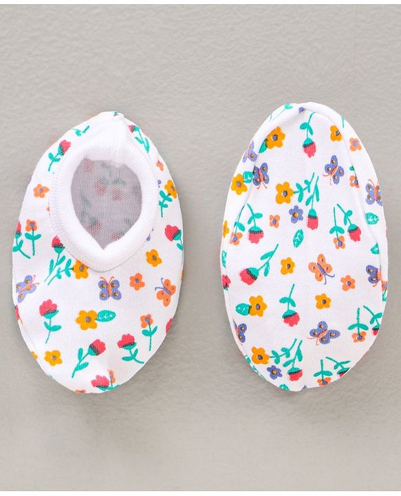 Babyhug 100% Cotton Cap Mitten & Booties Set Floral Print - White