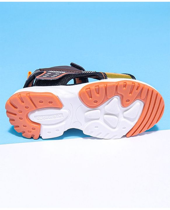 Cute Walk by Babyhug Sandals With Velcro Closure - Brown