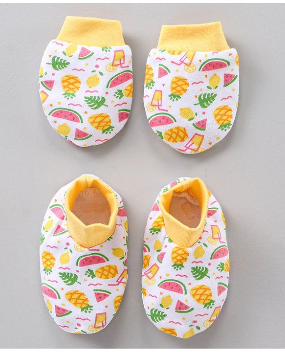 Babyhug 100% Cotton Mittens & Booties Set Fruits Print - Yellow