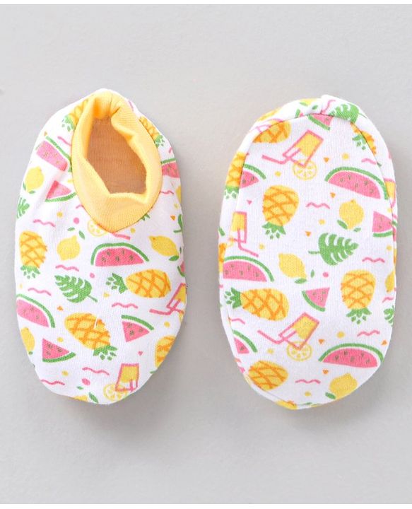 Babyhug 100% Cotton Mittens & Booties Set Fruits Print - Yellow