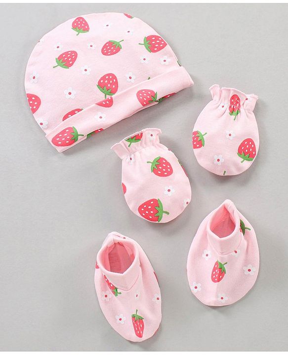 Babyhug 100% Cotton Caps Mittens & Booties Set Strawberry Printed - Diameter 18 cm