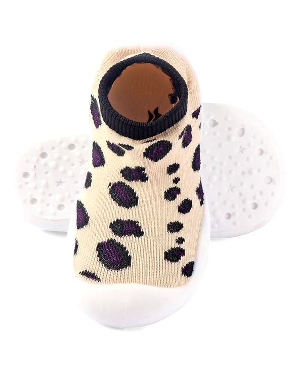 Cute Walk by Babyhug Ankle Length Non Terry Sock Shoes - Pink Black