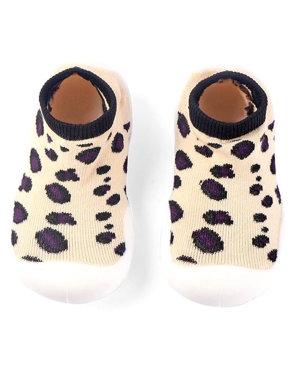 Cute Walk by Babyhug Ankle Length Non Terry Sock Shoes - Pink Black