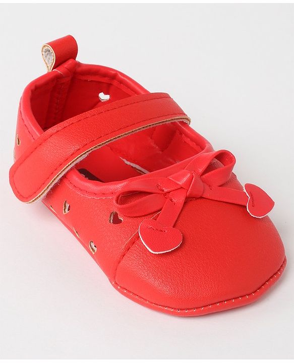 Cute Walk by Babyhug Velcro Closure Bellies Bow Applique & Laser Cut Detailing- Red