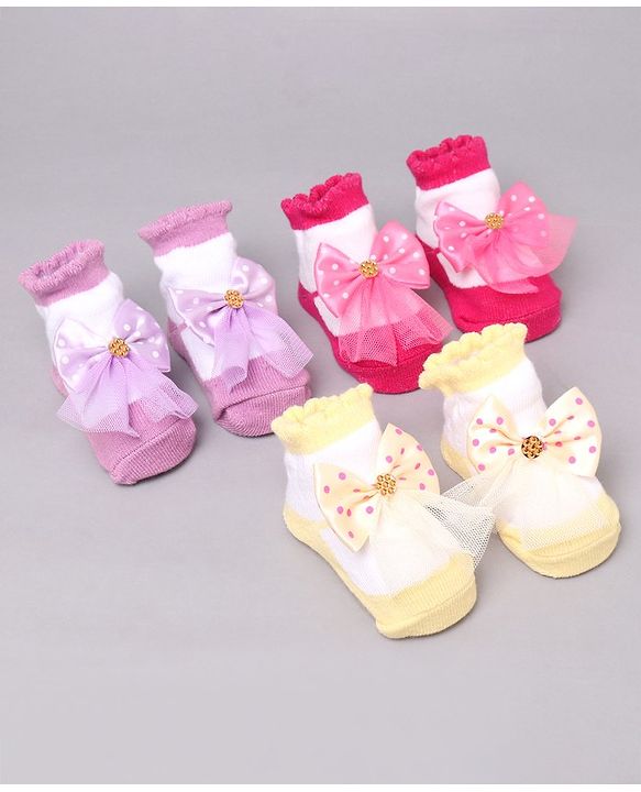 Cute Walk by Babyhug Sock Shoes (Color & Design May vary)
