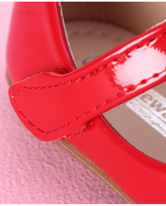 Cute Walk by Babyhug Ballerinas Bow Applique - Red