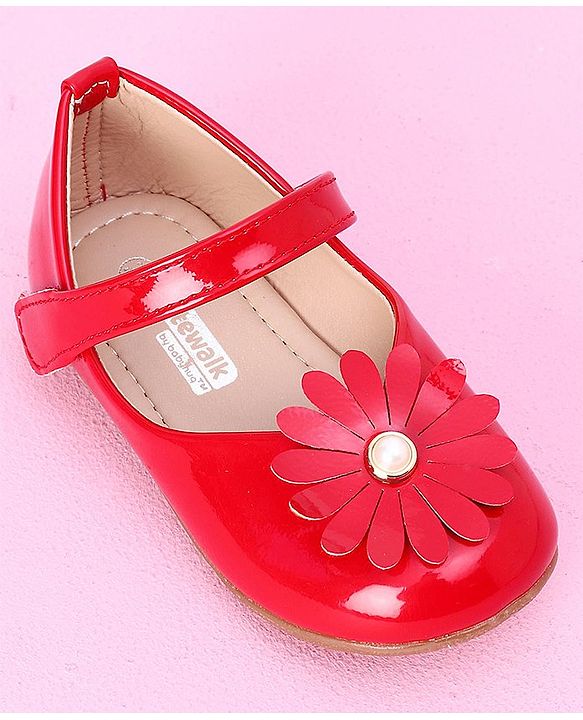 Cute Walk by Babyhug Sandals Floral & Beads Applique - Red