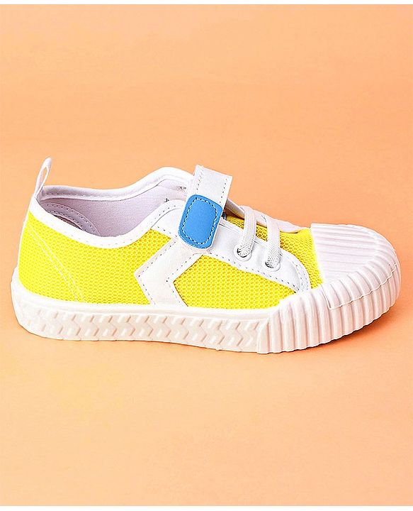 Cute Walk by Babyhug Casual Shoes With Star Patch- Yellow