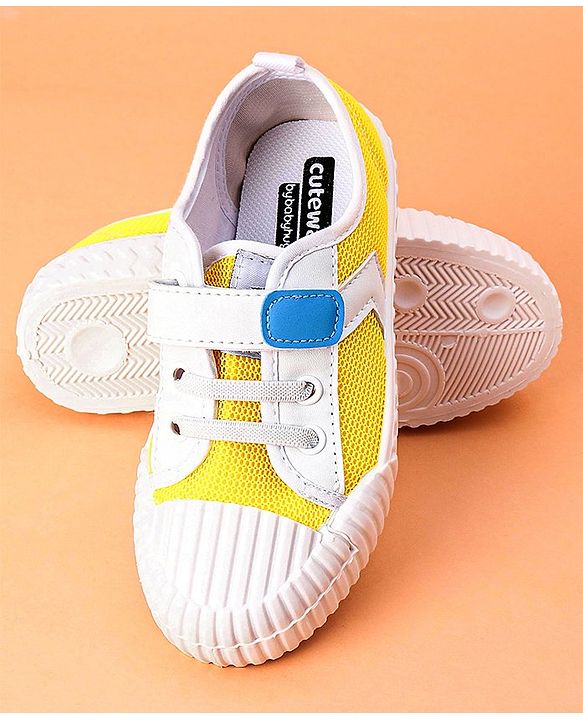 Cute Walk by Babyhug Casual Shoes With Star Patch- Yellow
