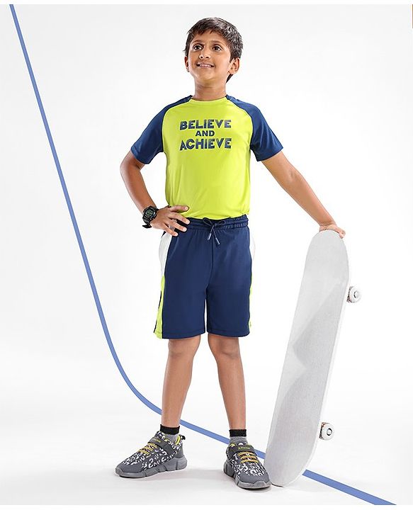 Pine Active Quick Dry Shorts Solid - Blue Green
