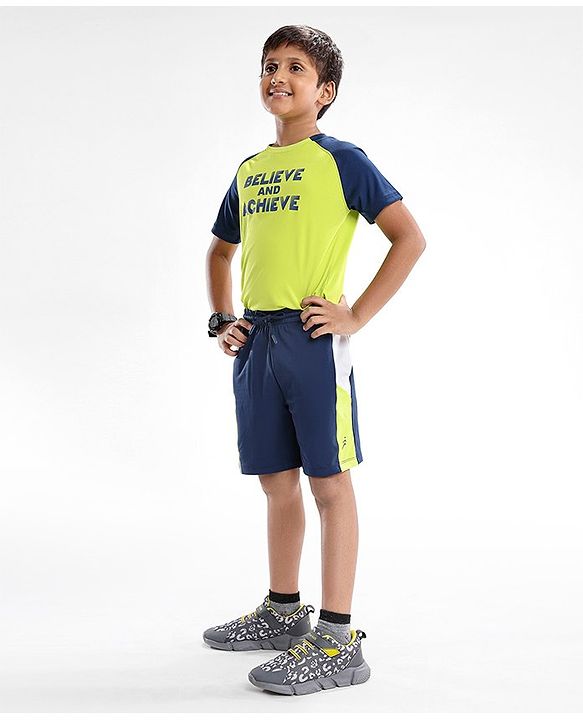 Pine Active Quick Dry Shorts Solid - Blue Green