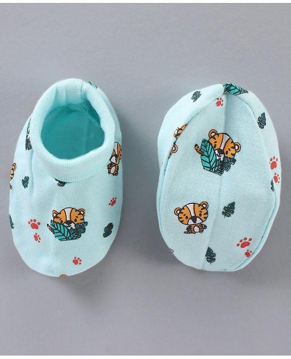 Babyhug 100% Cotton Cap Mitten & Booties Set - Diameter 12 cm