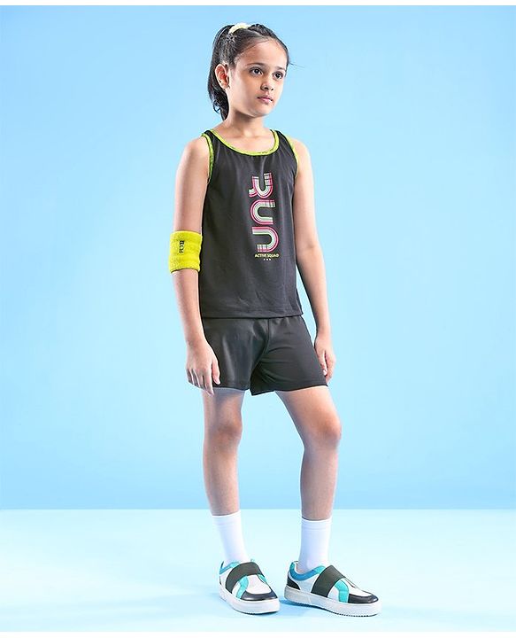Pine Active Sleeveless Sports T-Shirt And Shorts Text Print - Black & Green