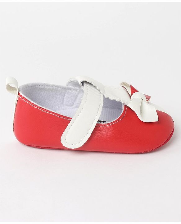 Cute Walk by Babyhug Velcro Booties Bow Applique - Red