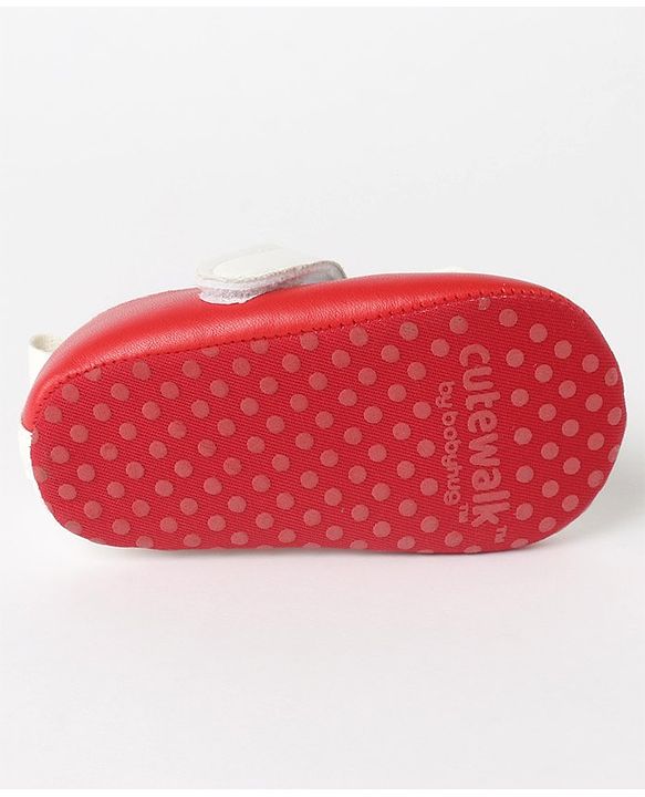Cute Walk by Babyhug Velcro Booties Bow Applique - Red