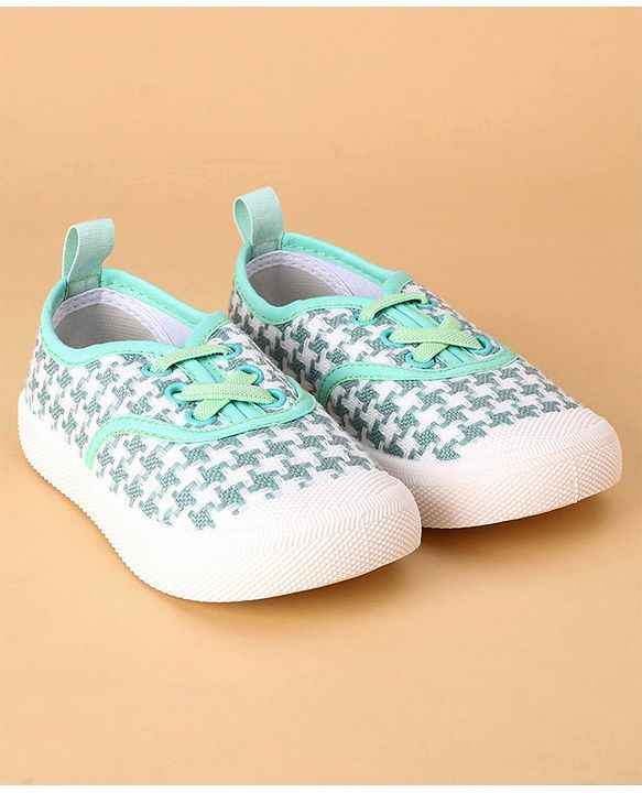 Cute Walk by Babyhug Casual Shoes - Green