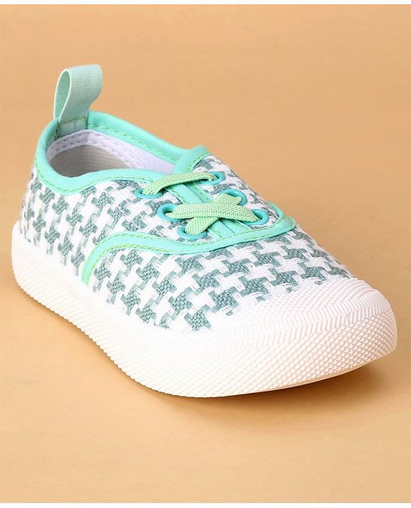 Cute Walk by Babyhug Casual Shoes - Green