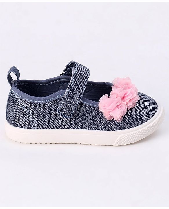 Cute Walk by Babyhug Velcro Closure Casual Shoes With Flower Applique- Blue