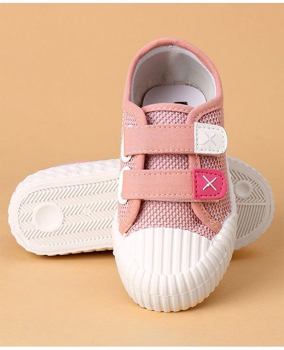 Cute Walk by Babyhug Velcro Closure Casual Shoes Solid- Pink
