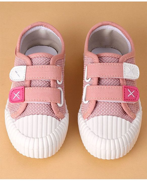 Cute Walk by Babyhug Velcro Closure Casual Shoes Solid- Pink