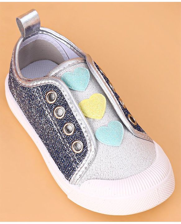 Cute Walk by Babyhug Casual Shoes Heart Applique - Blue