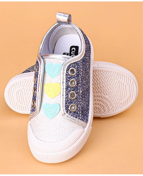 Cute Walk by Babyhug Casual Shoes Heart Applique - Blue