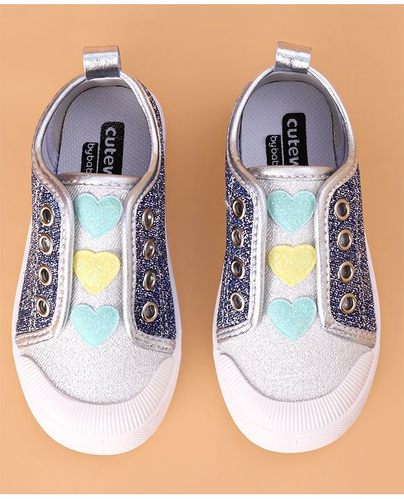 Cute Walk by Babyhug Casual Shoes Heart Applique - Blue