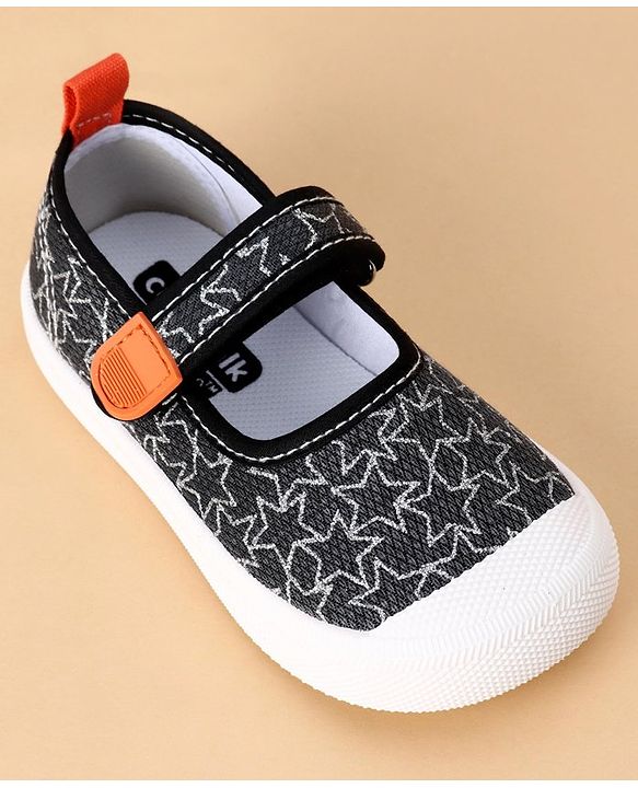 Cute Walk by Babyhug Casual Shoes - Black