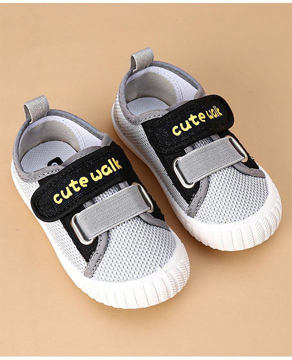 Cute Walk by Babyhug Casual Shoes Solid- Grey