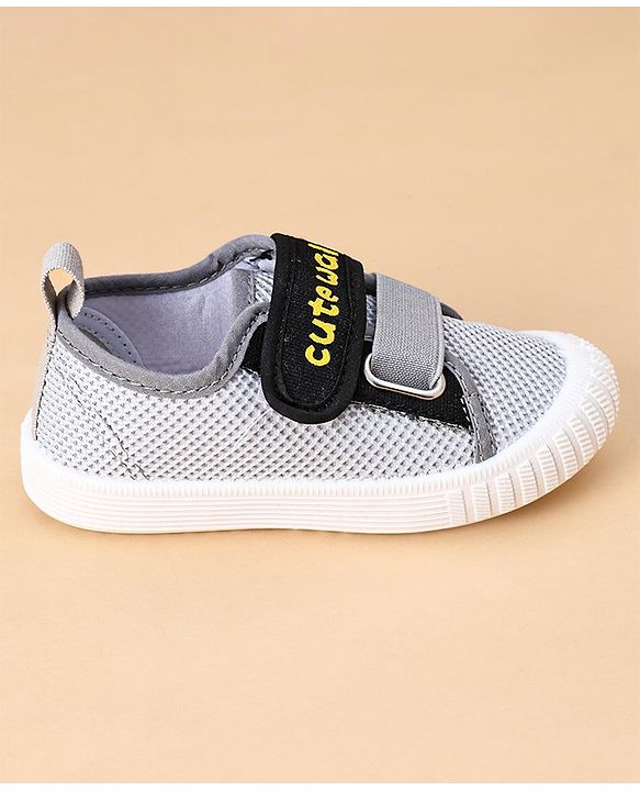 Cute Walk by Babyhug Casual Shoes Solid- Grey