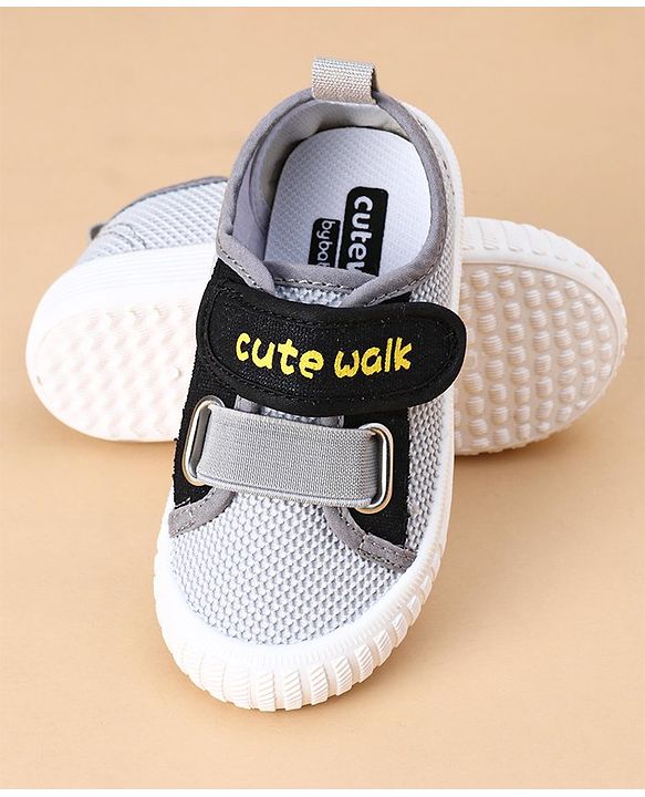 Cute Walk by Babyhug Casual Shoes Solid- Grey