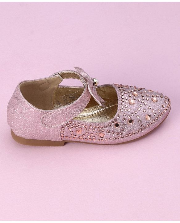 Cute Walk by Babyhug Sandals With Velcro Closure - Pink