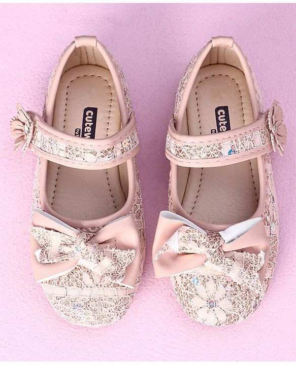 Cute Walk by Babyhug Sandals Bow & Flower Applique- Pink