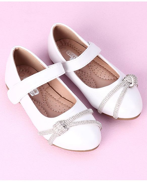 Cute Walk by Babyhug Embellished Sandals- White