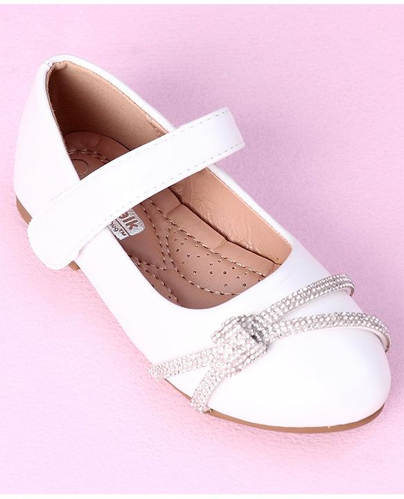Cute Walk by Babyhug Embellished Sandals- White