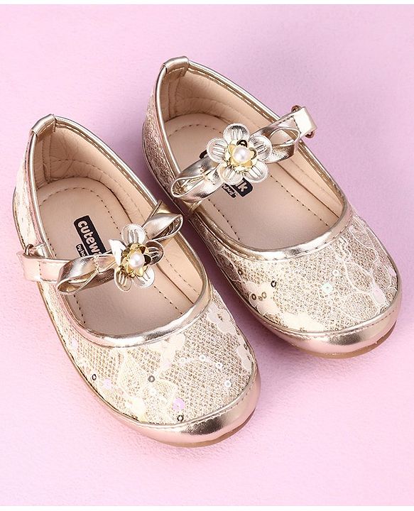Cute Walk by Babyhug Sandals with Floral Applique - Gold