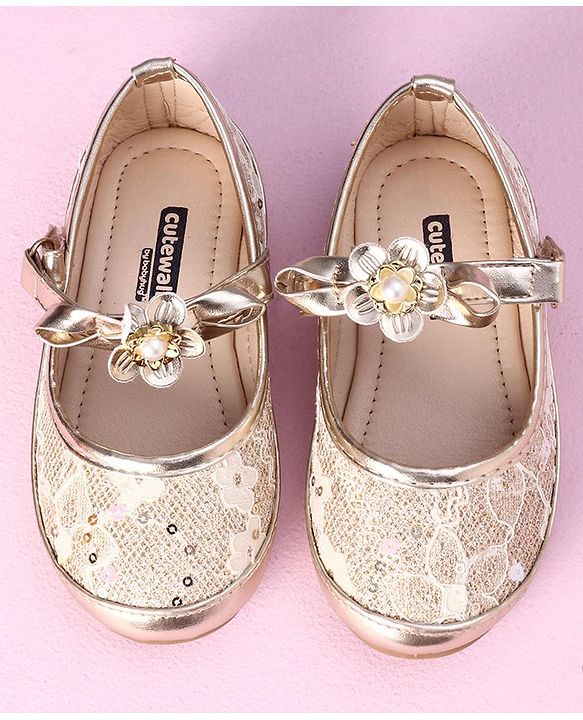 Cute Walk by Babyhug Sandals with Floral Applique - Gold