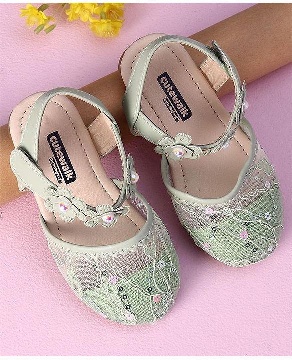 Cute Walk by Babyhug Sandals Flower Applique- Green