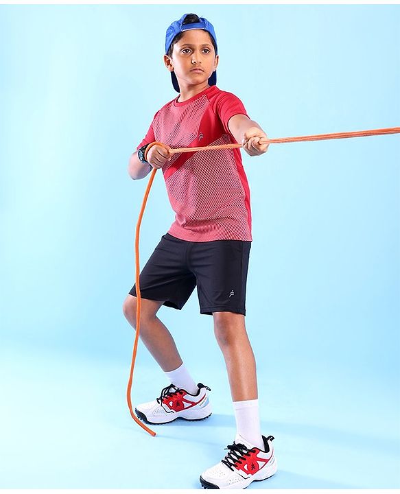 Pine Active Skin Friendly Knitted Half Sleeves Sportswear T-Shirt Lines Print - Red