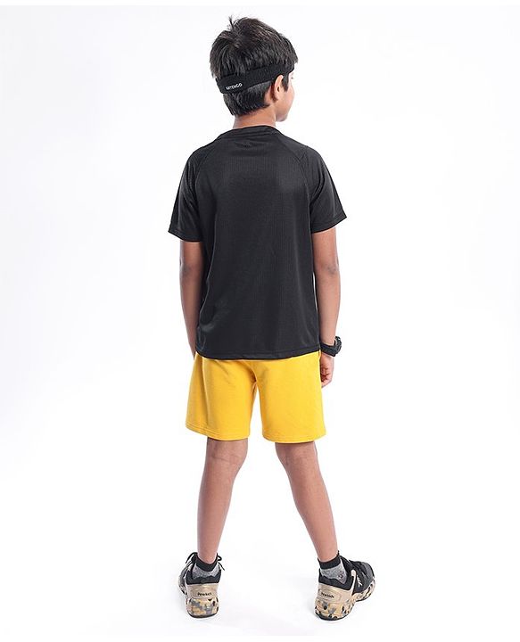 Pine Active Skin Friendly & Breathable Sportswear Half Sleeves Solid T-shirt - Black