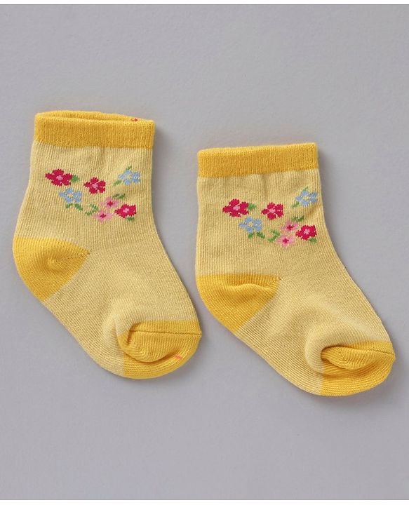Cute Walk by Babyhug Ankle Length Antibacterial Socks Pack Of 3 - Multicolur