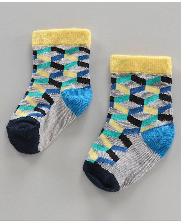 Cutewalk by Babyhug Ankle Length Anti-bacterial Cotton Blend Knit Socks Design Pack of 3 - Multicolour