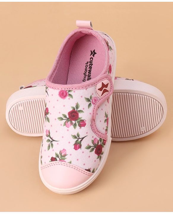 Cute Walk by Babyhug Casual Shoes Floral Print - Light Pink